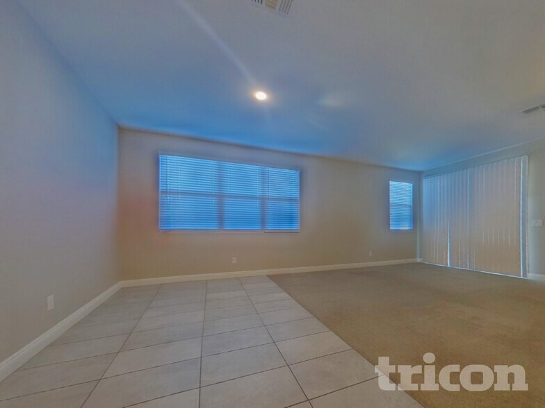 Building Photo - 11393 S 175th Dr