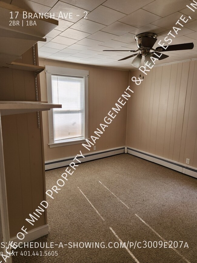 Building Photo - Spacious 2 BR Apt on Dead End Street with ...