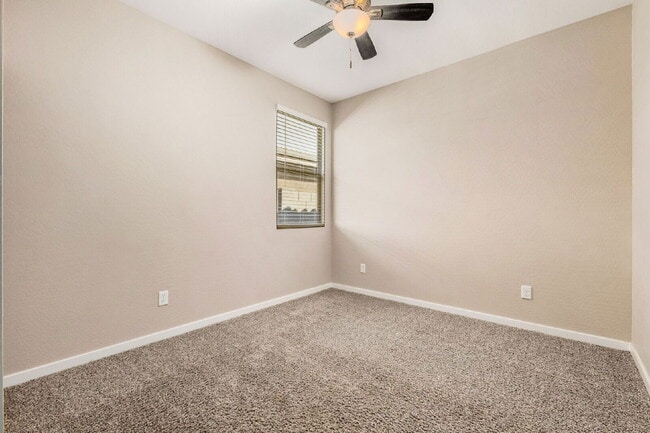 Building Photo - 19981 W Badgett Ln