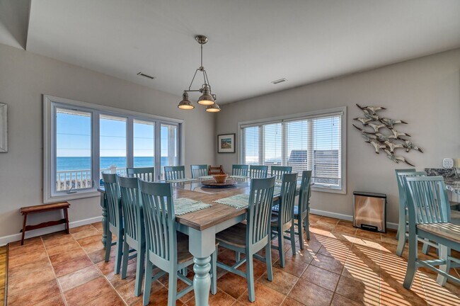 Building Photo - OFF-SEASON FURNISHED MONTHLY RENTAL