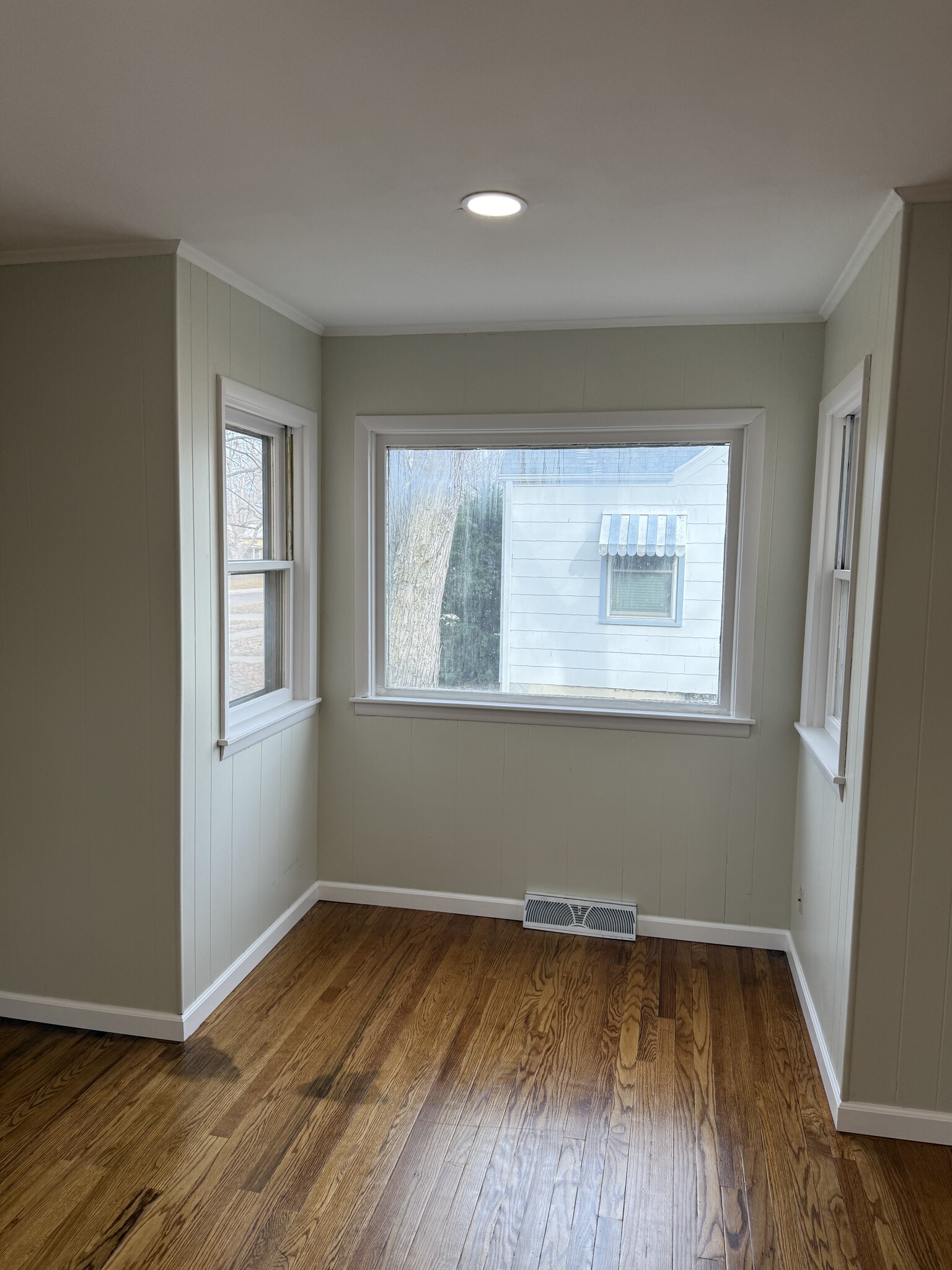 Building Photo - 712 Roanoke St