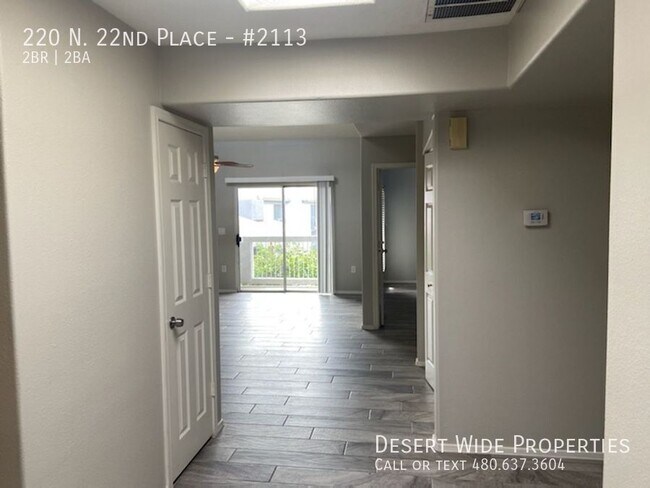 Building Photo - 220 N 22nd Pl
