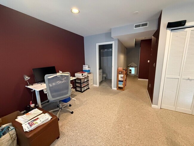 Building Photo - 184 Bishops Forest Dr