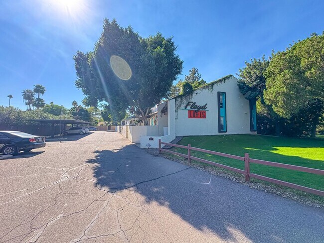 Interior Photo - Medlock