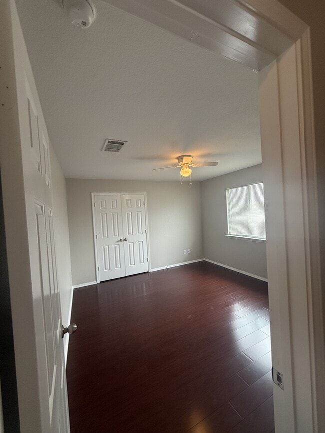 Building Photo - 502 Constellation Dr