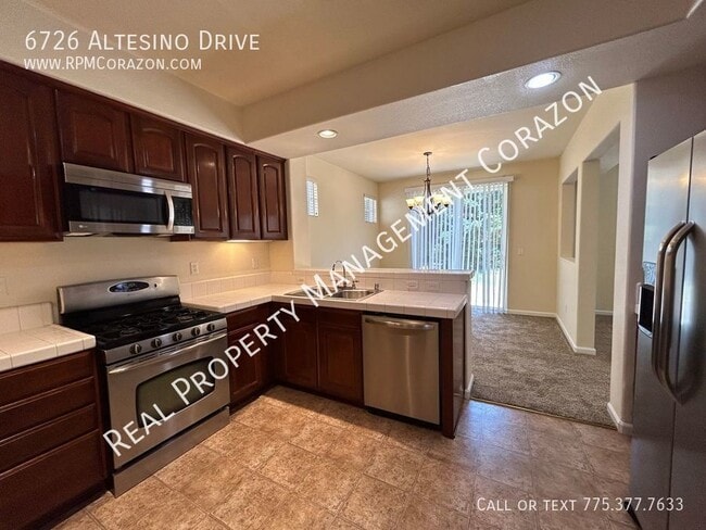 Building Photo - 6726 Altesino Dr