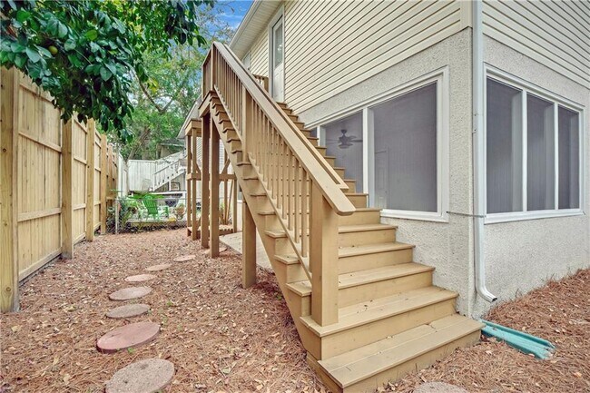 Building Photo - 509 Cedar St