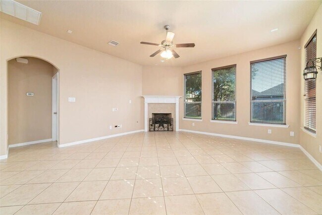 Building Photo - 2051 Brodie Ln