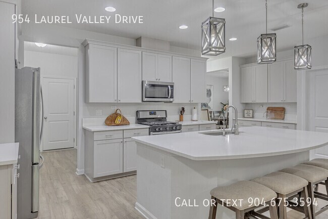 Building Photo - 954 Laurel Valley Dr