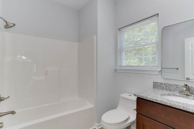 Building Photo - 1436 W 39th St