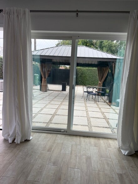 Patio/Parking - 7949 Nita Ave