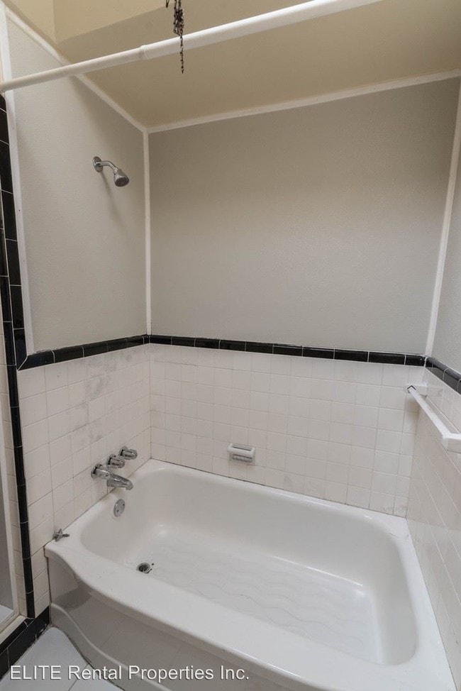 Building Photo - 3 br, 1 bath House - 211 Margate Road