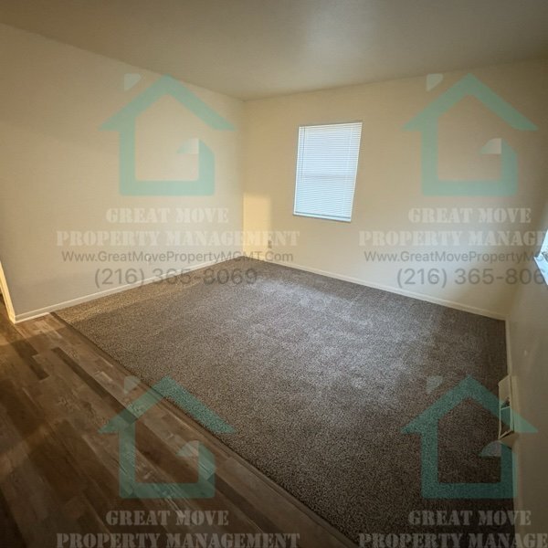 Building Photo - Cozy 2 bedroom Duplex