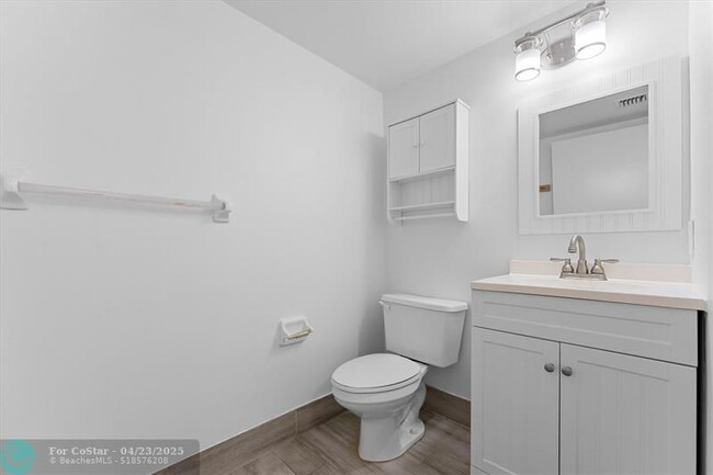 Building Photo - 4565 Purdue Dr