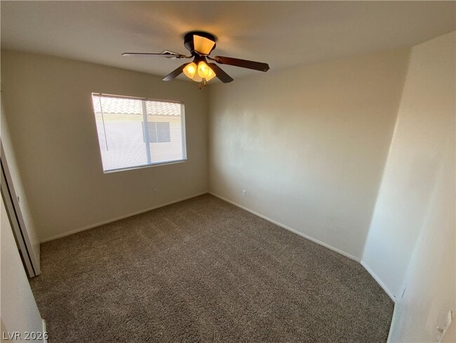 Building Photo - 2392 Predera Ave