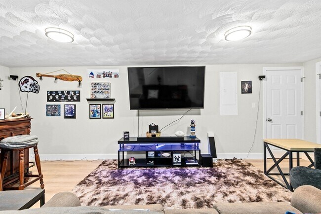 Building Photo - 57 Buffum St