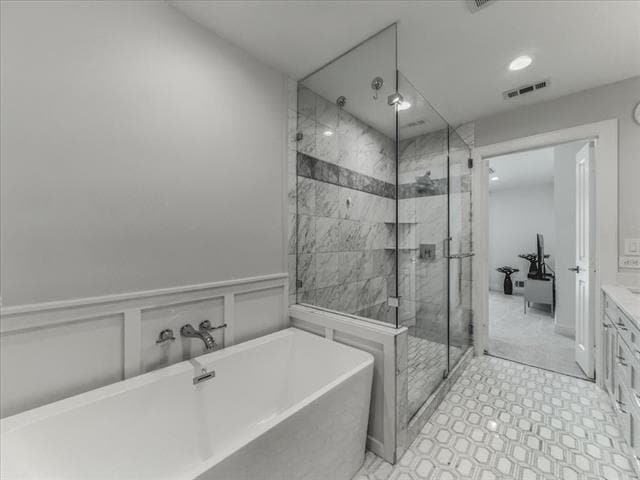 Building Photo - 7049 Gateridge Dr