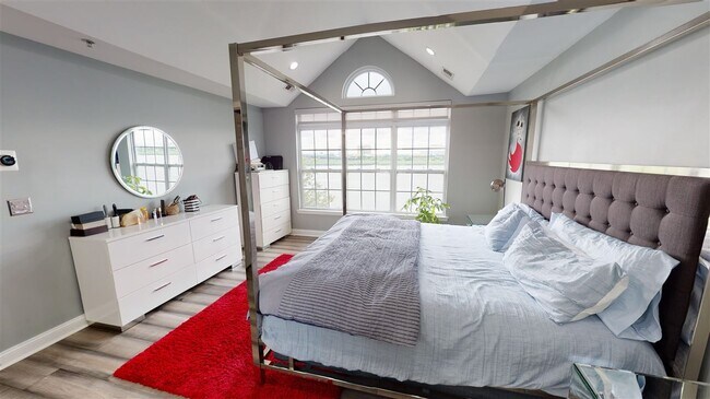 Building Photo - 22 Mallard Pl