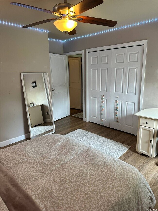 Building Photo - 115 Wedgewood Dr