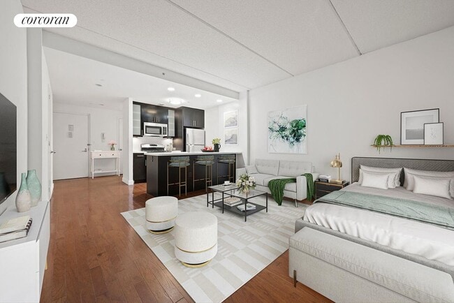 Building Photo - 41-34 Crescent St