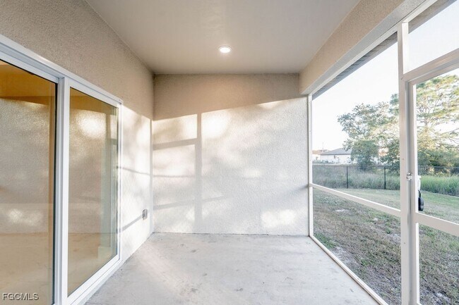 Building Photo - 4417 22nd St SW