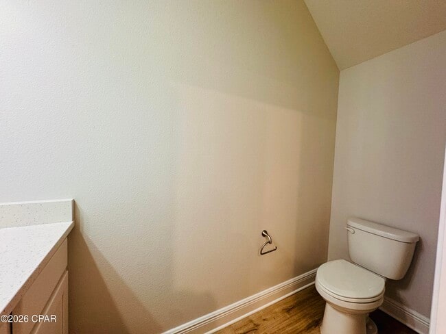 Building Photo - 10 Renea Cv