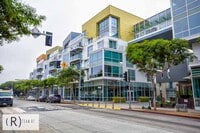 Building Photo - Oceanview Luxurious Chic Condo for High Quality Lifestyle