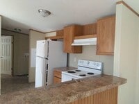 Building Photo - 1223 Hanck