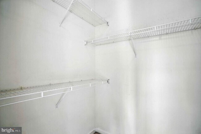Building Photo - 12180 Abington Hall Pl