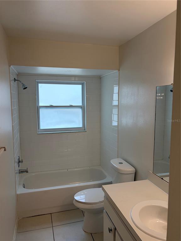 Building Photo - 182 Margie St