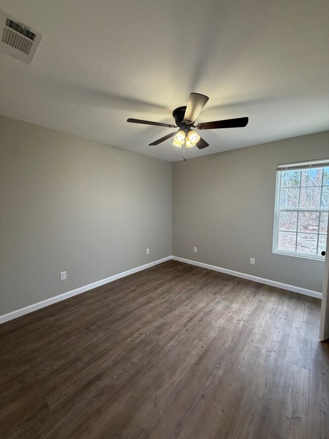 Building Photo - 3 Bed 2 Bath New Construction Home