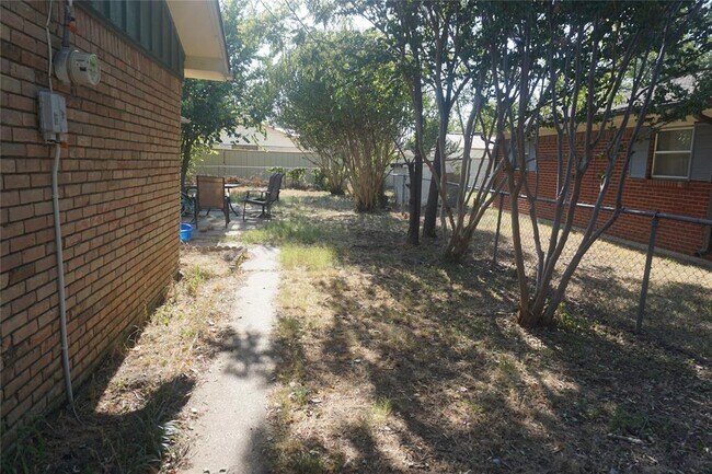 Building Photo - 1301 Cypress St