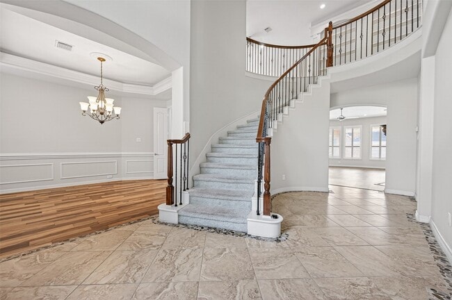 Building Photo - 5803 Grandwood Ln