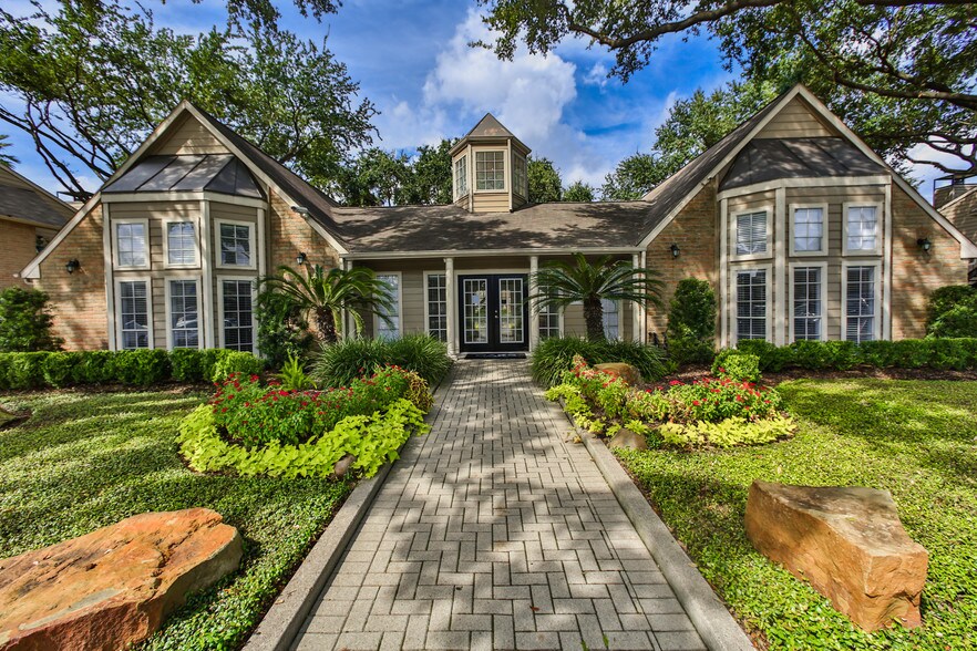 Oaks at Greenview 794 Normady St Houston TX 77015 Apartment Finder