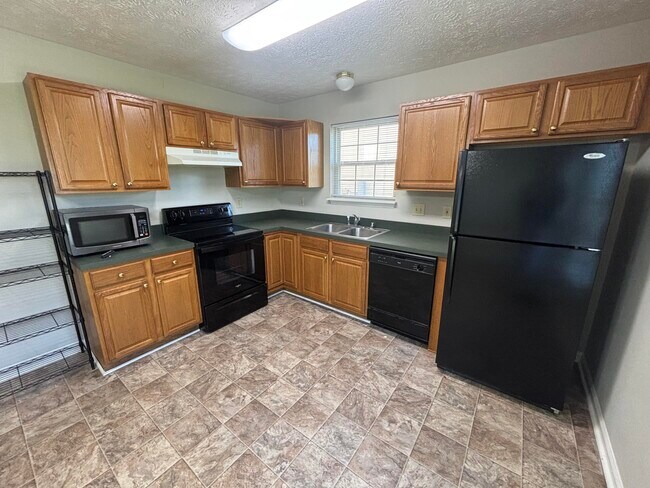 Building Photo - 2724 Hayden Park Ln