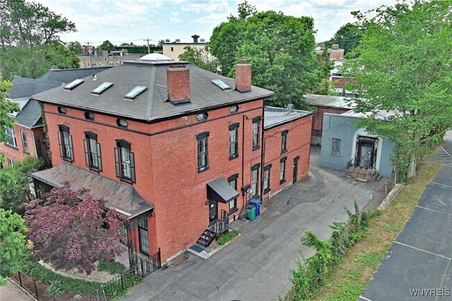 Building Photo - 522 Franklin St