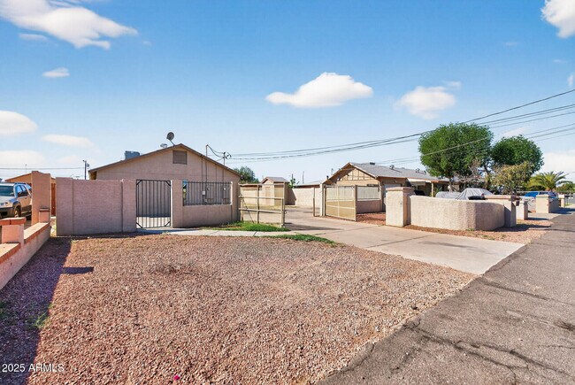 Building Photo - 8321 W Edwards St