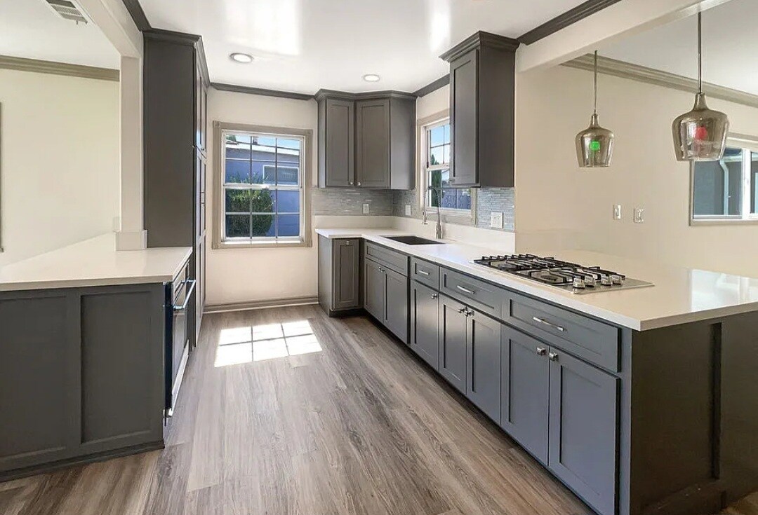 Building Photo - 734 W 139th St