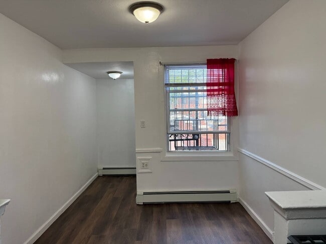 Building Photo - 10106 Avenue K