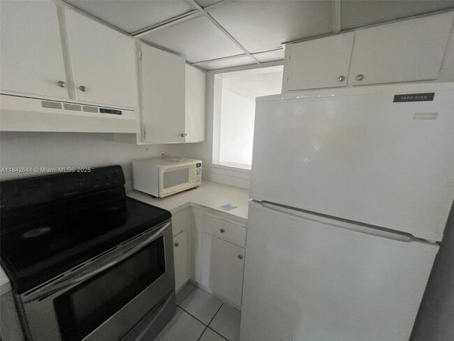 Building Photo - 15022 SW 80th Terrace