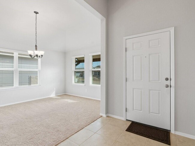 Building Photo - 308 Rimrock Ct