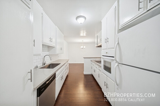 Building Photo - 105 S Orlando Ave