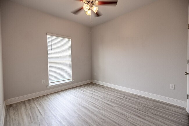 Building Photo - 11173 Genuine Risk Cir
