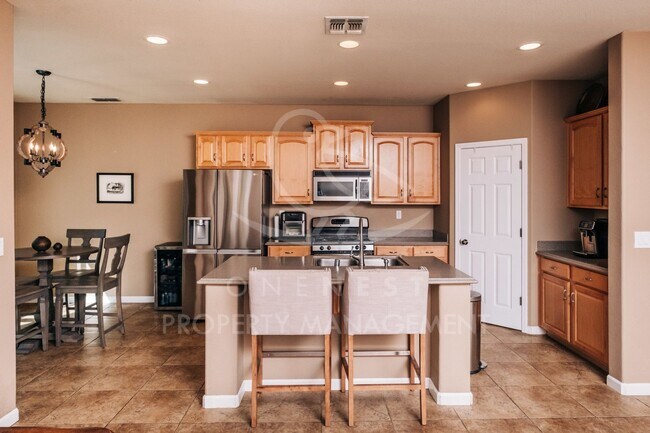 Building Photo - Spacious Home in the Lincoln Crossing Community, walking distance to Lincoln Crossing Elementary