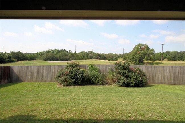 Building Photo - 1808 Harvest Bend Ln