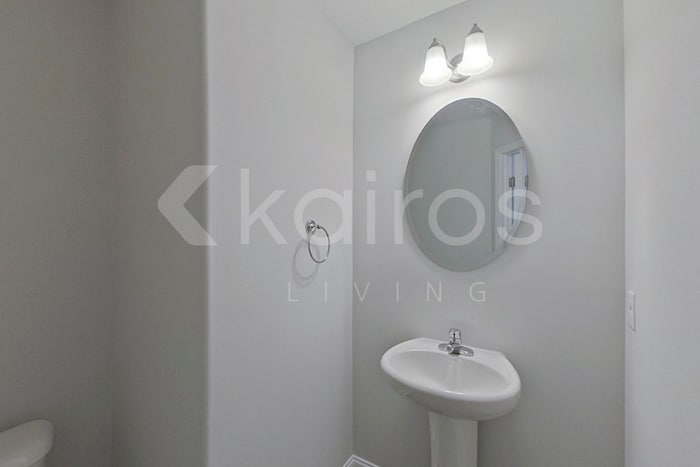 Building Photo - 109 Western Red Cedar Dr