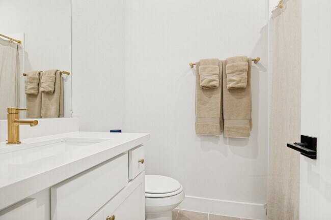 Building Photo - Brand New 4BD/4BA Townhome in Plano – Available Now!