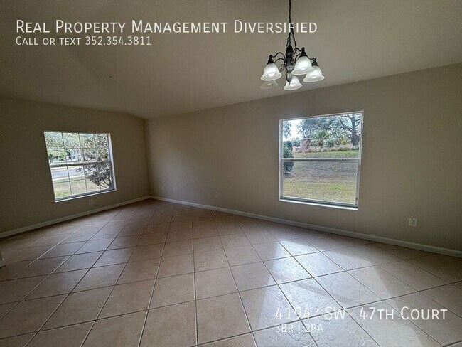 Building Photo - 4194 SW 47th Ct