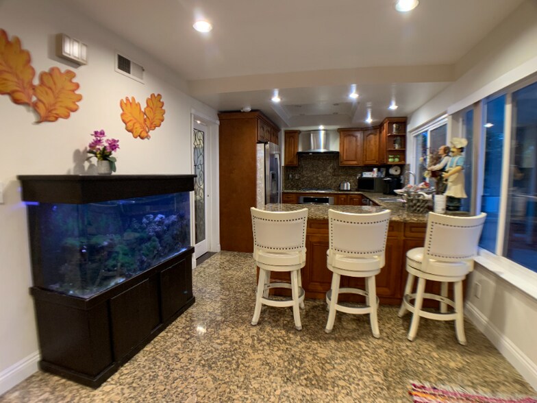 Building Photo - 3127 Stonybrook Dr