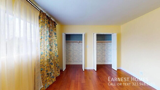 Building Photo - 4535 San Blas Ave